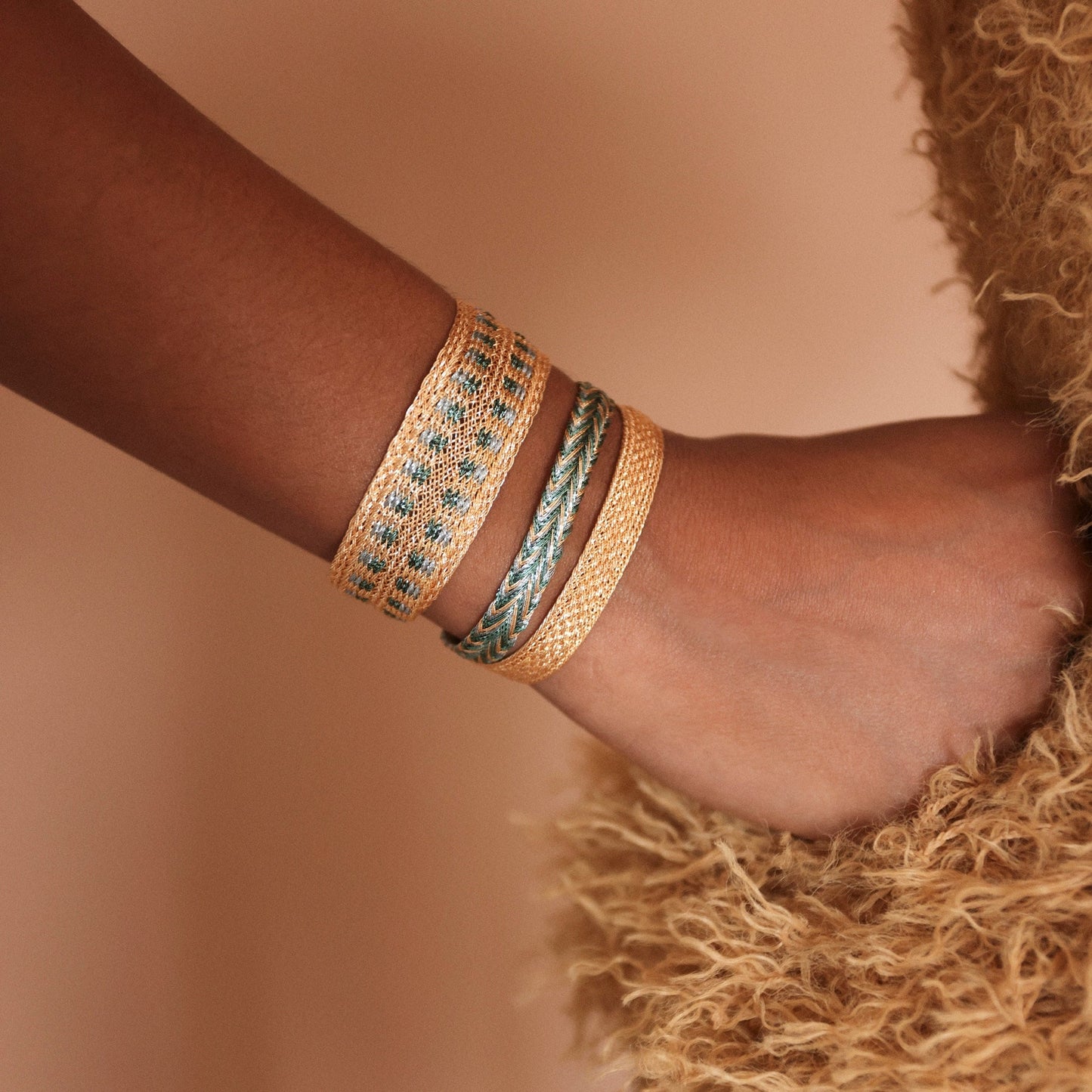 Pulsera Tejida - Gold & Turquoise