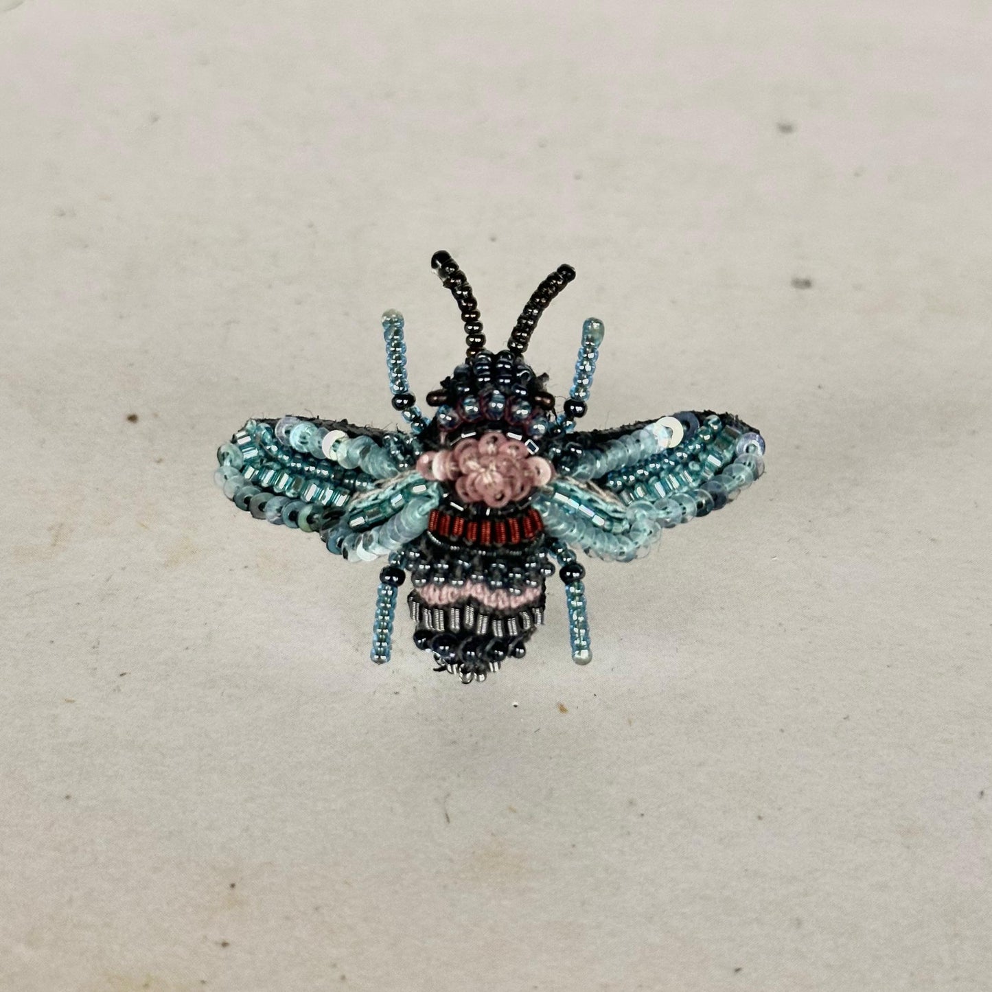 Broche Abeja N6